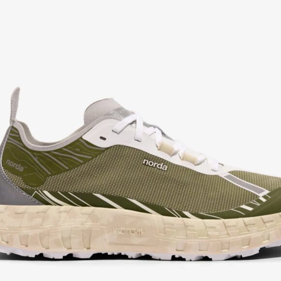 Norda 001 in Glitch - Picture 4 of 4